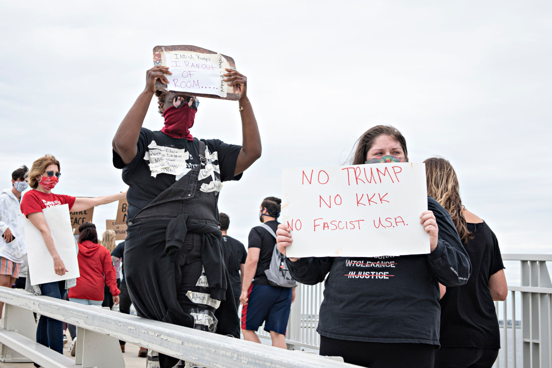 060320_nws_ocprotest